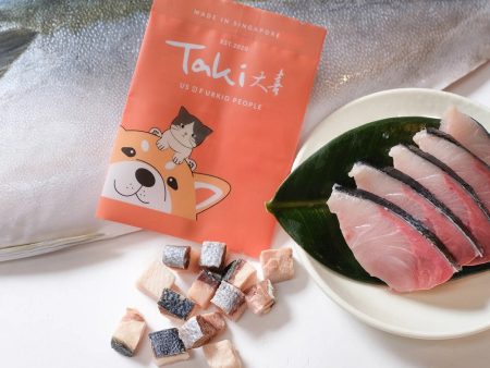 Freeze Dried Hamachi Treats for Dogs and Cats For Sale